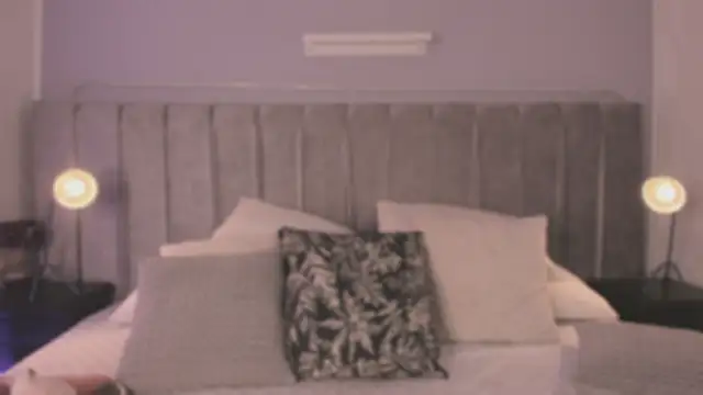 Zhally Dee online show from 09/13/25, 11:54