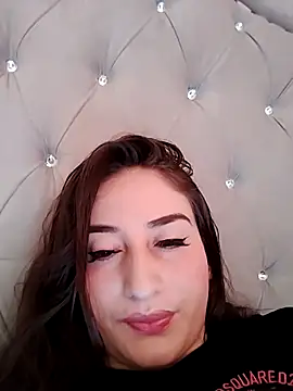 Snapshot of KARINA_FLOWER_ chatting on 10/15/25, 07:11 KARINA FLOWER online show from 10/15/25, 07:11