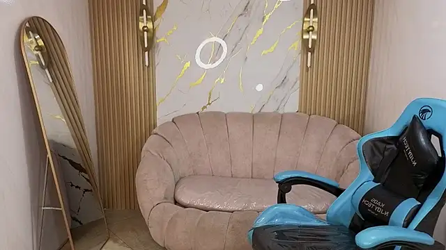  wendy b online show from 11/12/25, 02:59