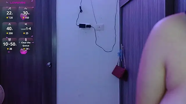 Snapshot of Oliviargf chatting on 03/09/25, 12:00 Oliviargf online show from 03/09/25, 12:00