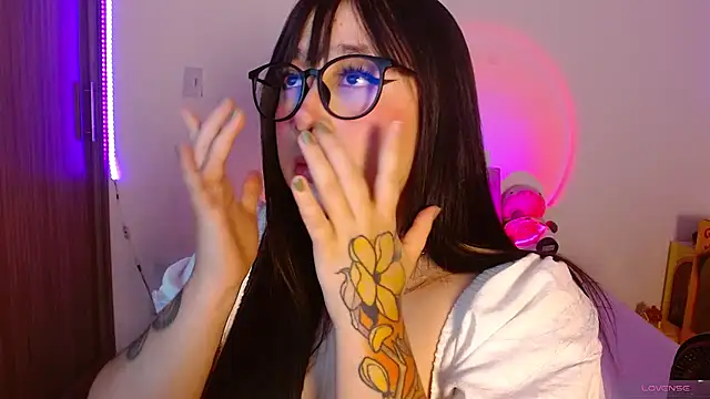 Oliviargf online show from 04/29/26, 11:22