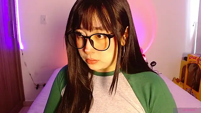 Oliviargf online show from 04/23/26, 12:29
