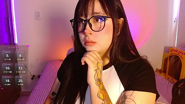 Oliviargf online show from 02/25/26, 12:16