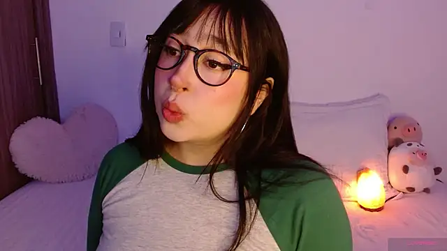 Oliviargf online show from 11/29/25, 12:22