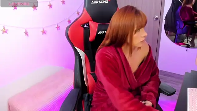 LindaSilverstone online show from 10/25/25, 07:25