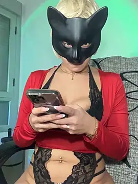 Hannah Kiim online show from 03/25/26, 11:47