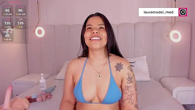 riri candy online show from 01/11/26, 03:46