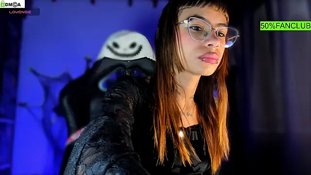 Snapshot of sofiafenty chatting on 10/12/25, 01:12 sofiafenty online show from 10/12/25, 01:12