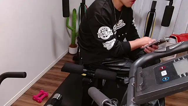 Stretch-man online show from 04/15/26, 07:07