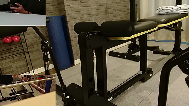 Snapshot of Stretch-man chatting on 11/09/25, 04:38 Stretch-man online show from 11/09/25, 04:38