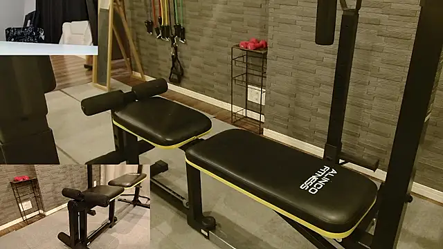 Snapshot of Stretch-man chatting on 11/24/25, 12:27 Stretch-man online show from 11/24/25, 12:27