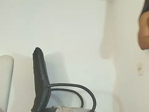 Keeitlin online show from 11/13/25, 12:14