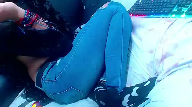 XxxReinaSexyBodyxxX777 online show from 03/22/25, 01:41