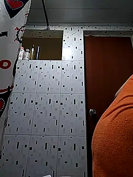 esmeralda jadees online show from 11/01/25, 08:57