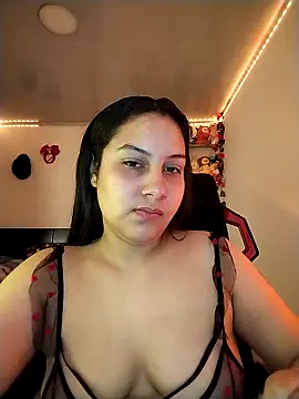 esmeralda jadees online show from 05/09/26, 08:23