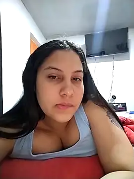 esmeralda jadees online show from 04/19/26, 01:23