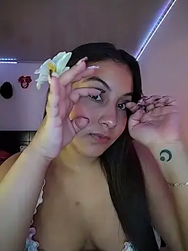 esmeralda jadees online show from 06/11/26, 07:44
