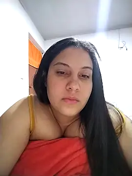 esmeralda jadees online show from 03/07/26, 02:00