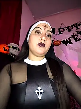 esmeralda jadees online show from 10/31/25, 06:26