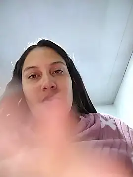 esmeralda jadees online show from 06/14/26, 02:29
