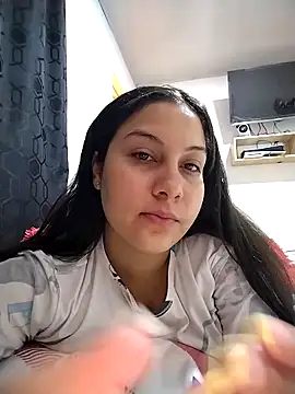 esmeralda jadees online show from 05/07/26, 01:14