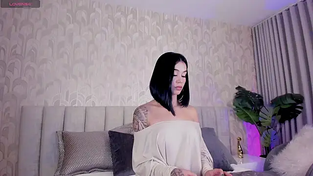 candyred88  online show from 05/20/26, 03:47