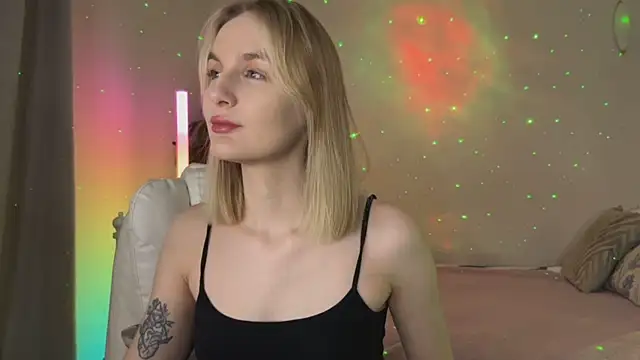  Vikky Moon  online show from 05/14/26, 12:51