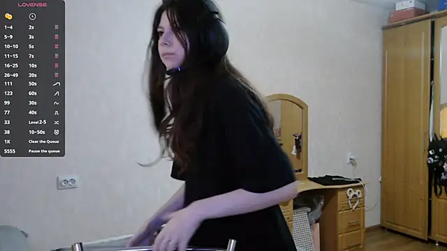 RendyDow online show from 10/28/25, 07:18