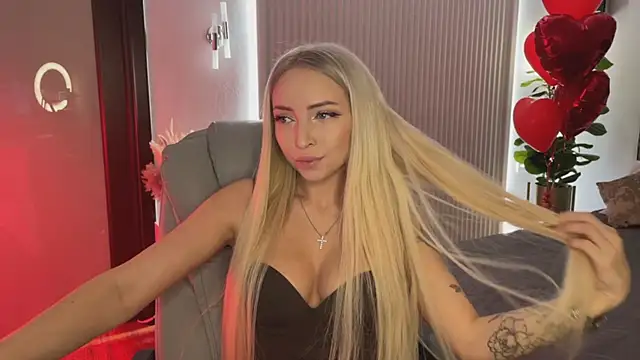 OhMyEmma online show from 02/19/26, 01:02