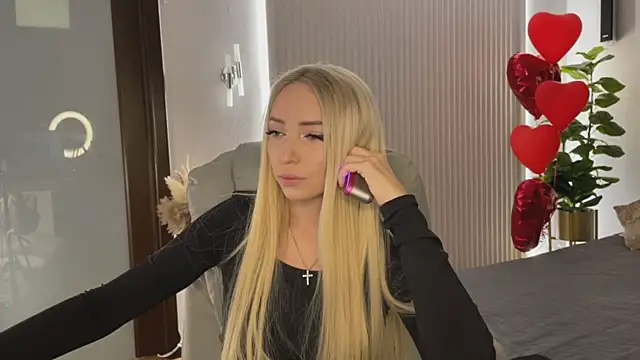 OhMyEmma online show from 03/04/26, 01:13