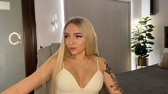 OhMyEmma online show from 11/28/25, 01:28