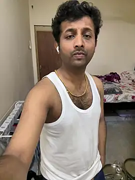 MIRTHICK2002 online show from 03/23/26, 03:12