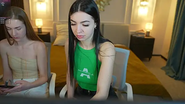 Molly Crazy  online show from 03/21/25, 09:34