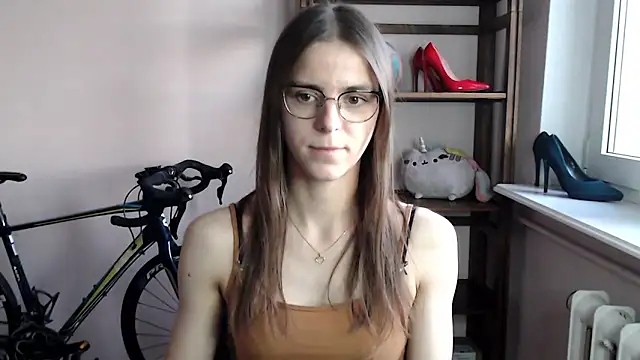 love megi online show from 12/19/25, 02:30