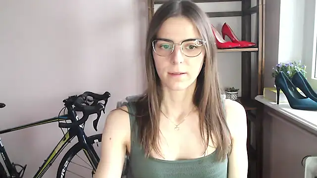 love megi online show from 02/13/26, 02:28