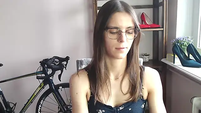 love megi online show from 02/10/26, 02:27