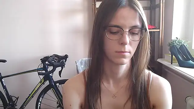 love megi online show from 03/03/26, 02:24