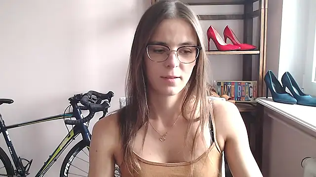 love megi online show from 04/14/26, 01:38