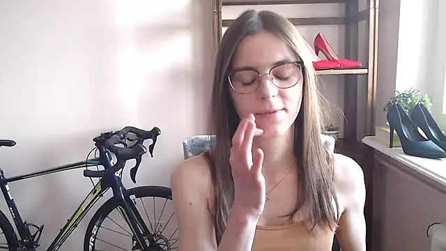 love megi online show from 02/26/26, 02:28