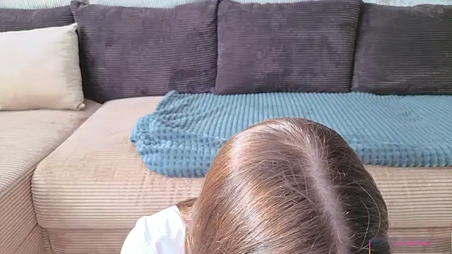 Kira mindnes online show from 03/26/26, 06:11