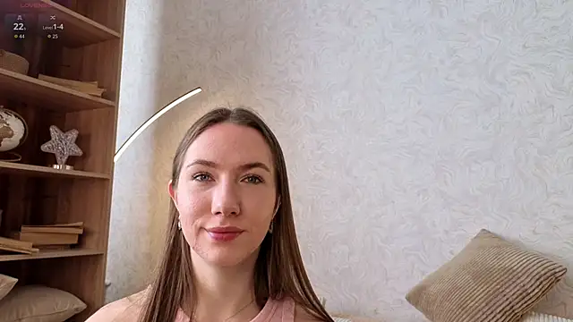 Snapshot of Kira_mindnes chatting on 09/10/25, 05:39 Kira mindnes online show from 09/10/25, 05:39