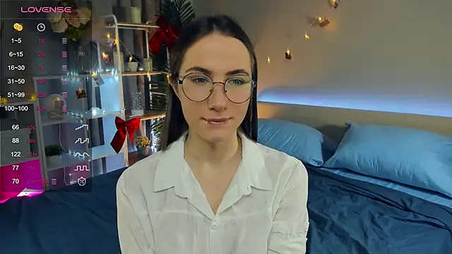 Snapshot of Kira_mindnes chatting on 03/21/25, 07:13 Kira mindnes online show from 03/21/25, 07:13