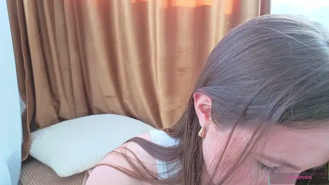 Kira mindnes online show from 03/23/26, 06:24