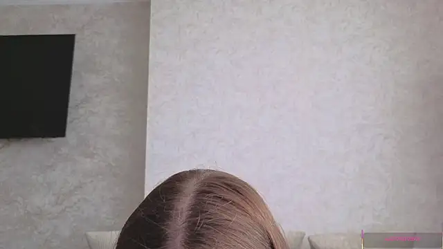 Kira mindnes online show from 03/25/26, 06:02