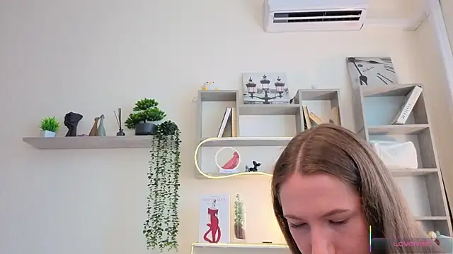 Kira mindnes online show from 07/16/26, 06:10