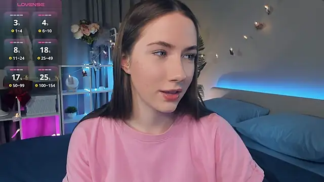 Snapshot of Kira_mindnes chatting on 03/15/25, 07:59 Kira mindnes online show from 03/15/25, 07:59