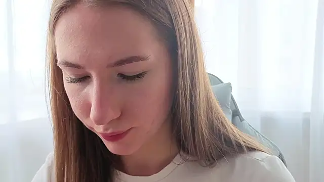 Kira mindnes online show from 05/31/26, 06:30