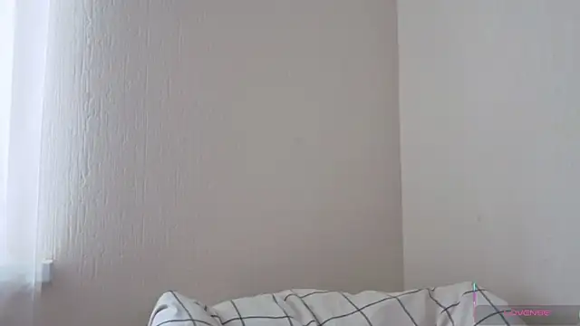 Kira mindnes online show from 07/10/26, 06:24