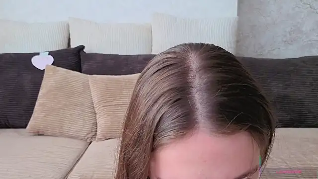 Kira mindnes online show from 05/07/26, 06:17
