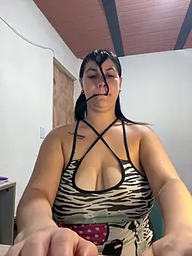 roldanmary online show from 02/11/26, 03:39